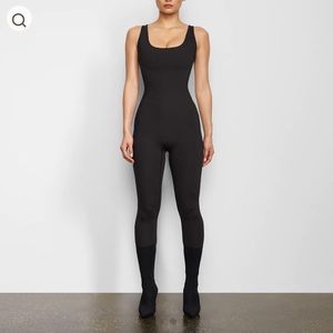 SKIMS ALL IN ONE ONSIE NWT